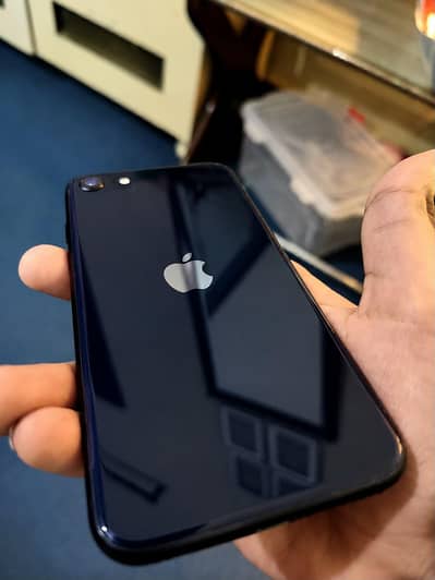 Iphone SE 3 ( 2022 ) 3rd generation