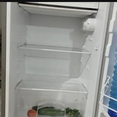 Dawlance mini fridge 03014664094