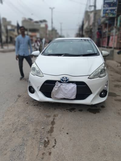 Toyota Aqua 2015