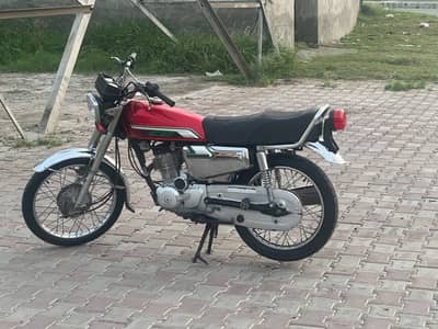 CG 125 Honda self start 2023-2024 red color