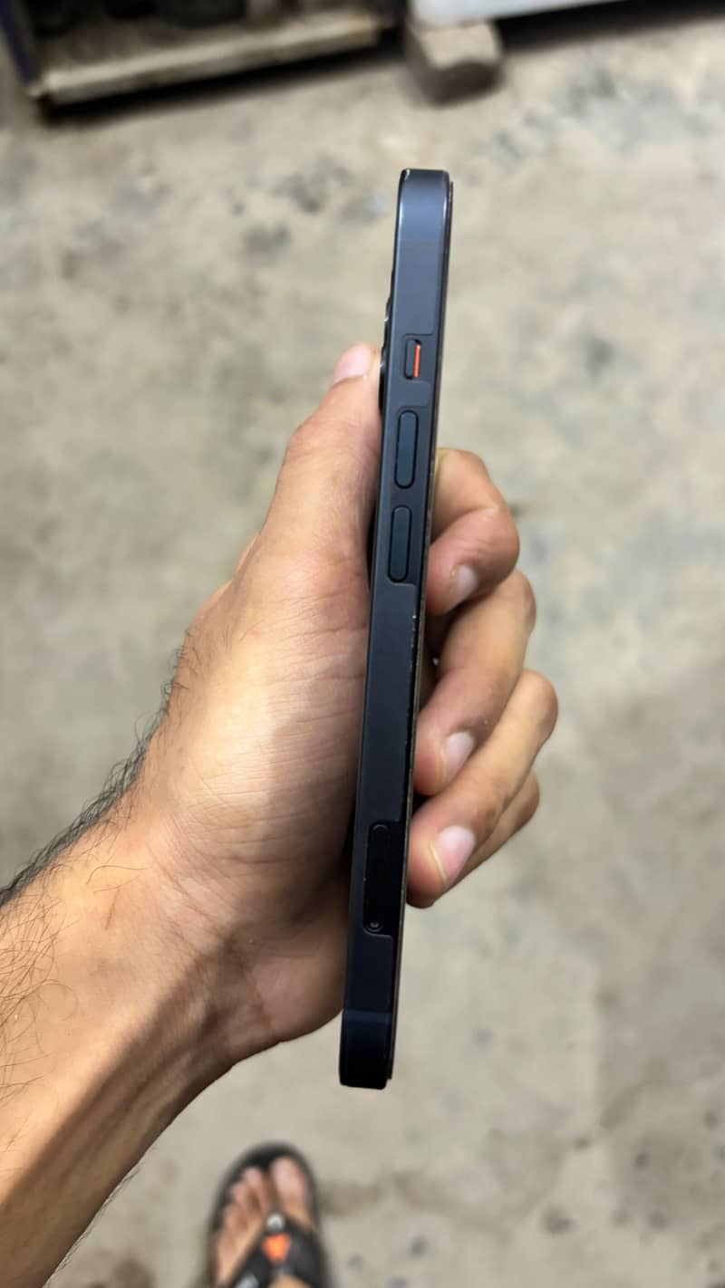 iphone 13 4