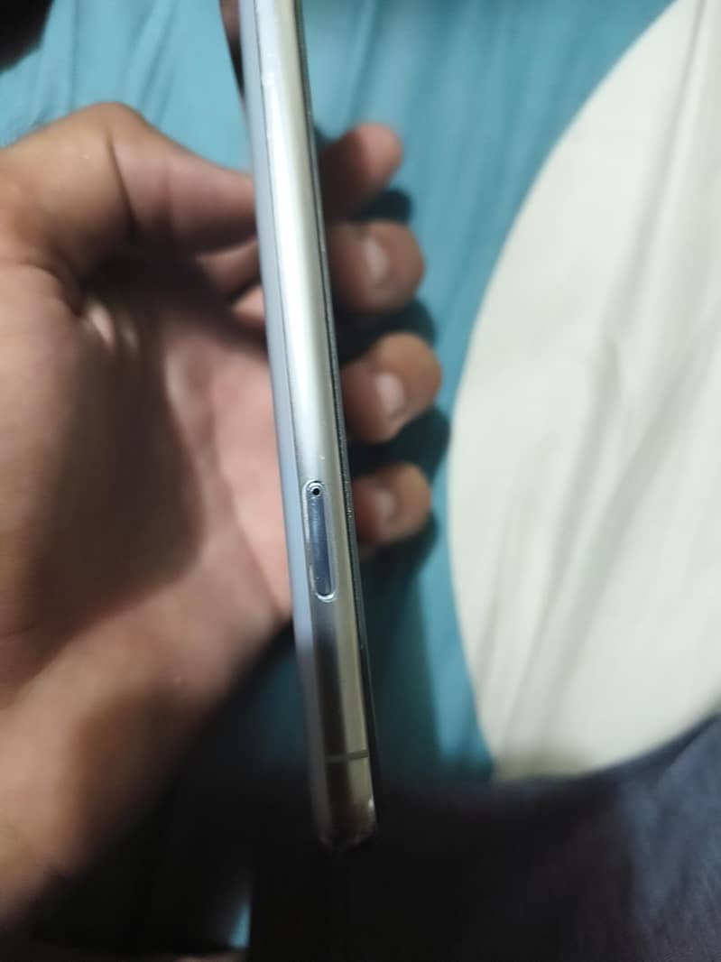 Google Pixel 8 Pro 2