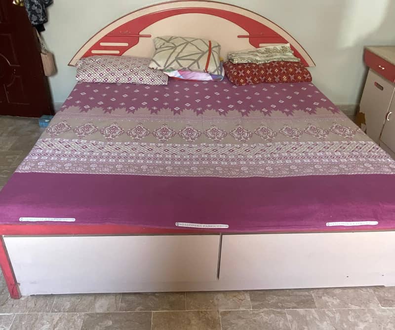 king size bed + side table + dressing 0