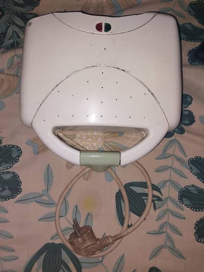 Electric Sandwich Maker