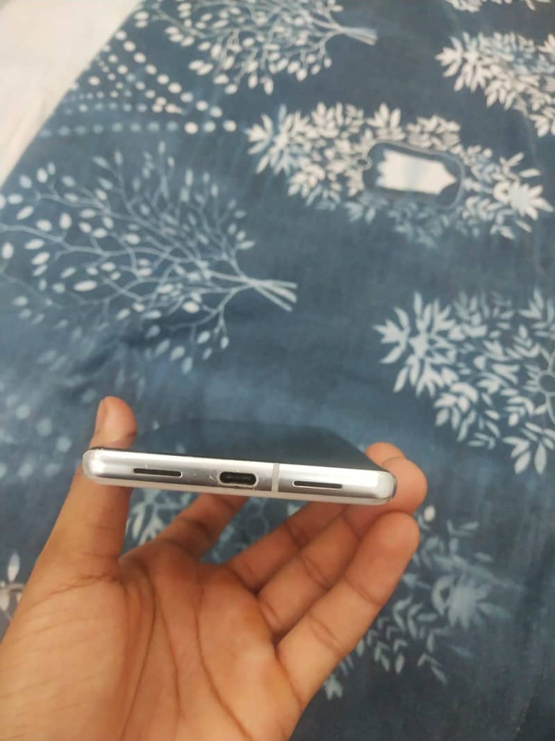 Google Pixel 7 Pro 6