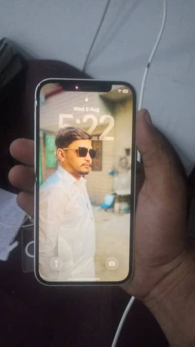Apple iPhone 12