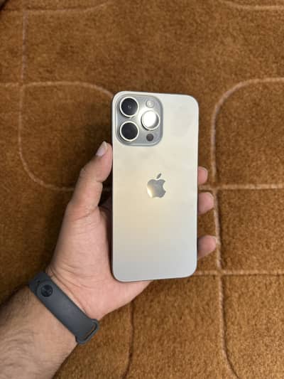 Apple iPhone 15 Pro Max