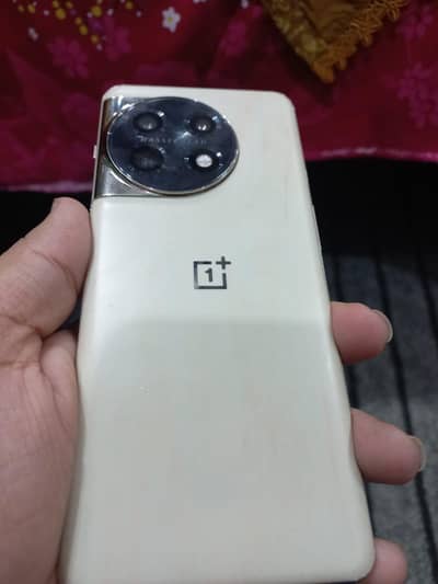 One Plus 11 Jupiter edition 16gb 512gb