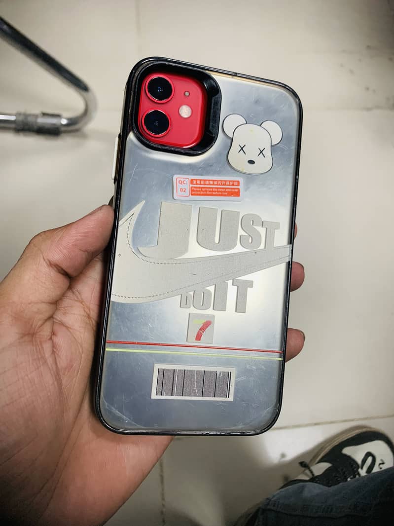 Apple iPhone 11 0