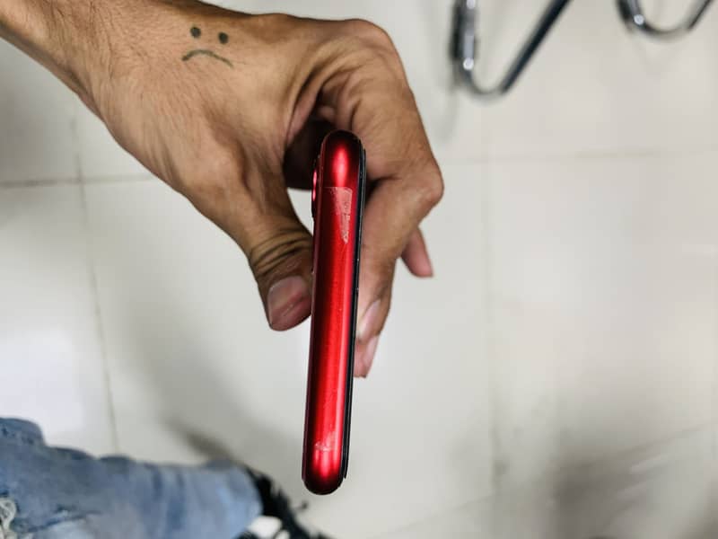 Apple iPhone 11 7