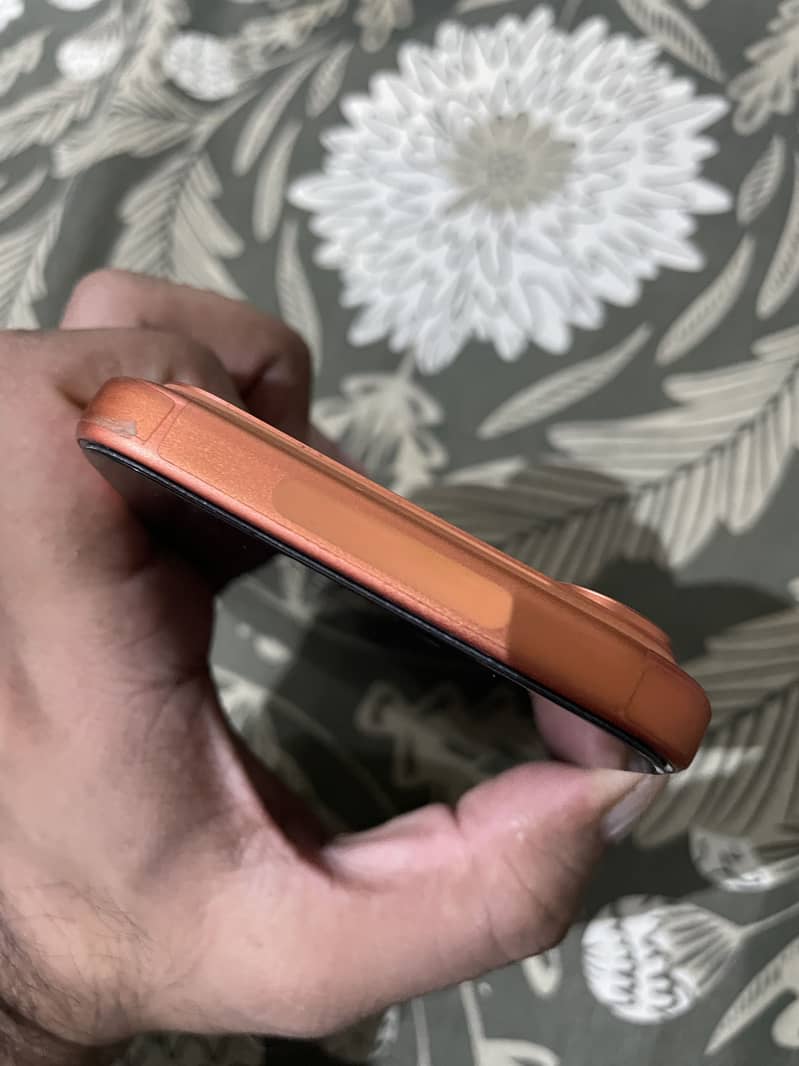 Apple iPhone 17 Pro Max 2