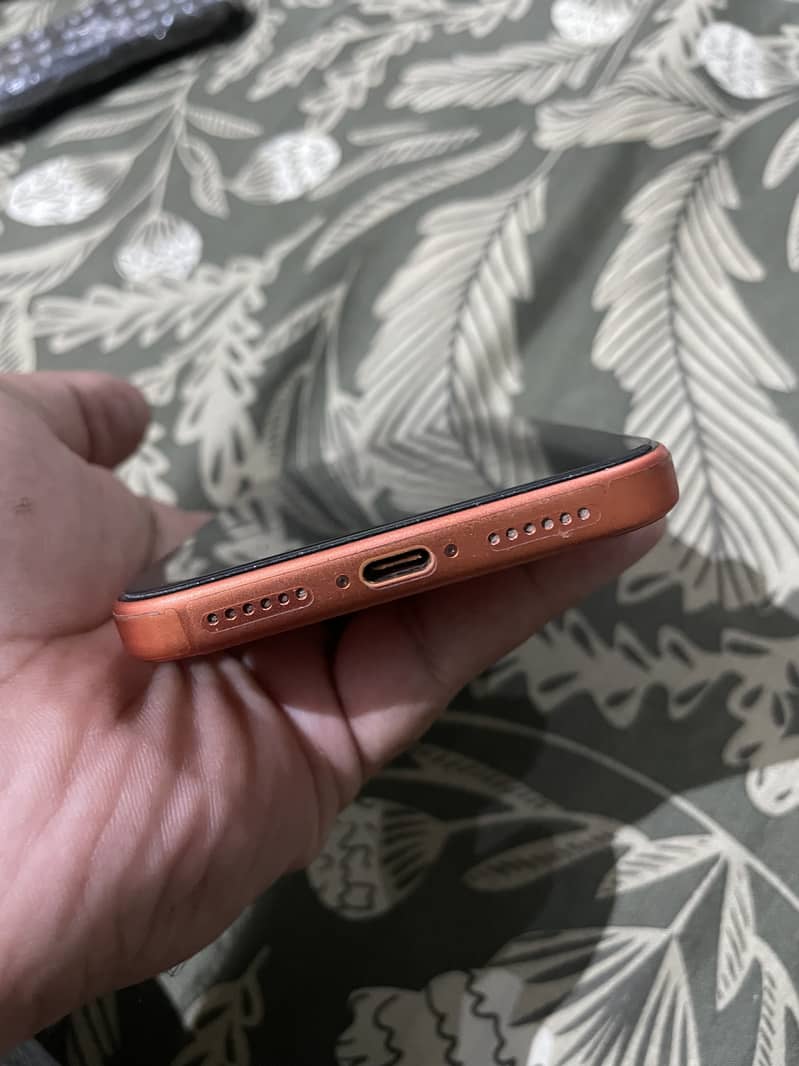 Apple iPhone 17 Pro Max 5