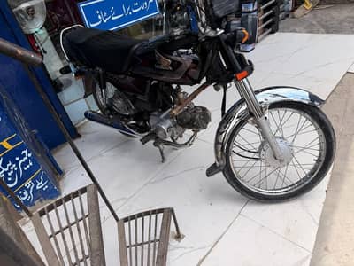 I m selling Honda cd70cc 2024 model 2025 steaker