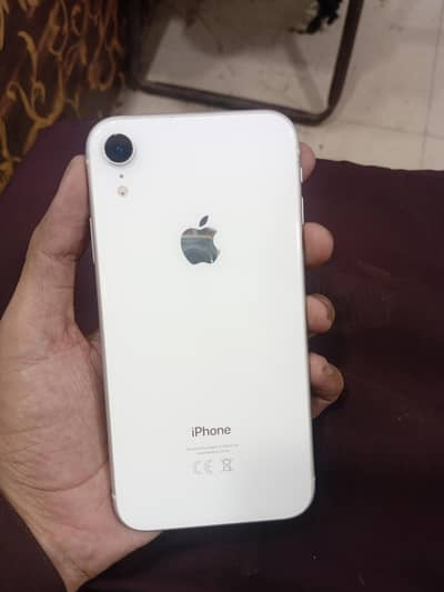 Apple iPhone XR