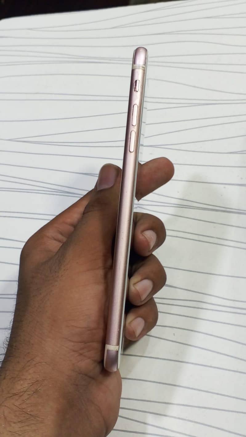 Apple iPhone 7 Plus 5