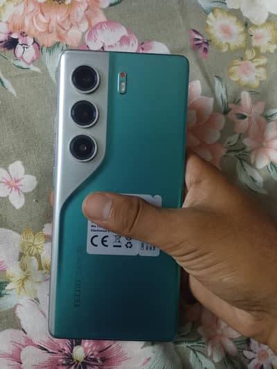 Tecno CAMON 40 Pro
