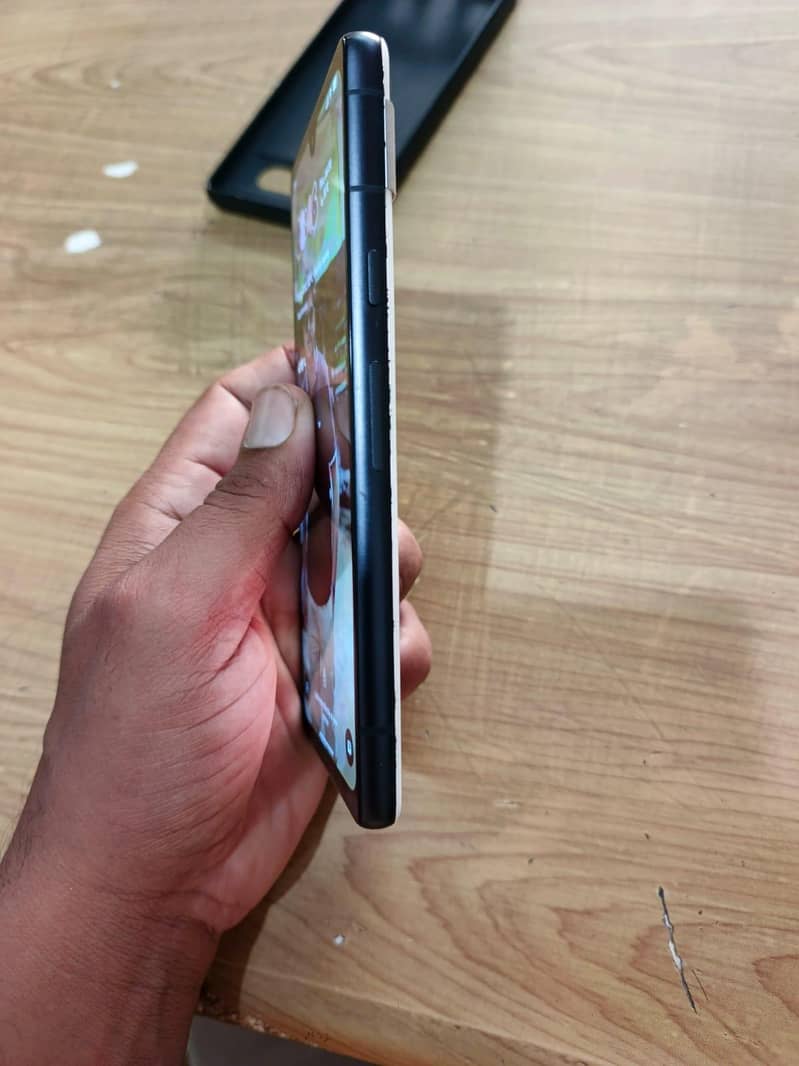 Google Pixel 7a 1