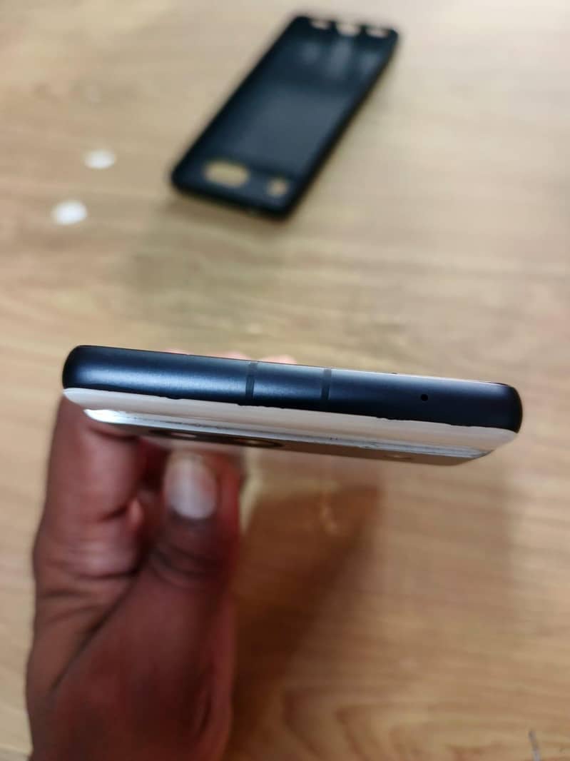 Google Pixel 7a 3