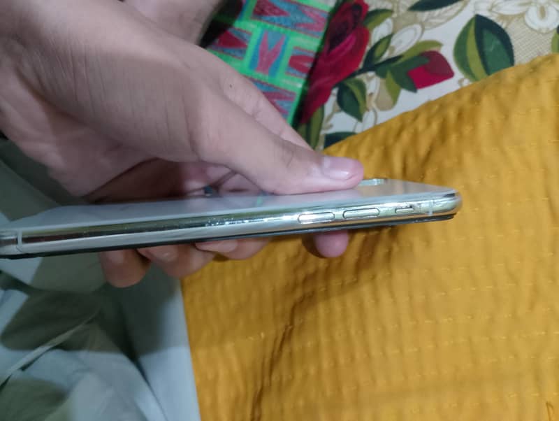 Apple iPhone X 2