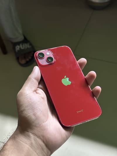 Apple iPhone 13
