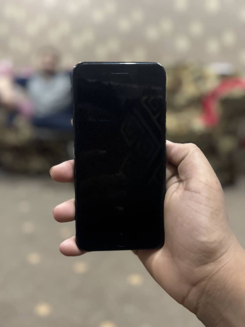 Apple iPhone 7 Plus 0