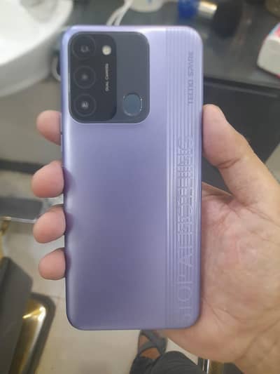 Tecno Spark 8C 4/64 gb dual sim
