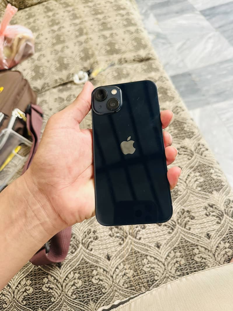 Apple iPhone 13 3