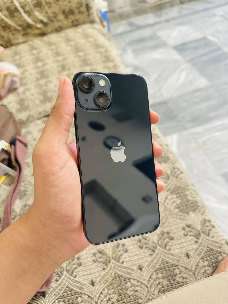 Apple iPhone 13 6