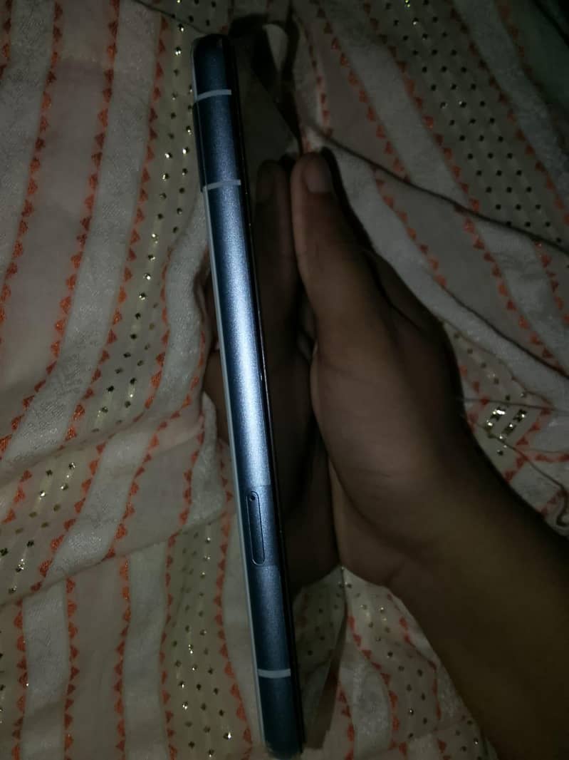 Google Pixel 7a 4