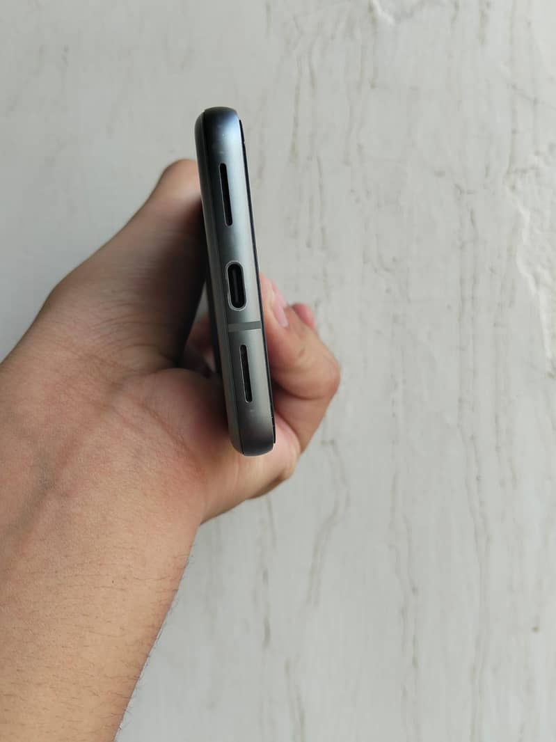 Google Pixel 8 3