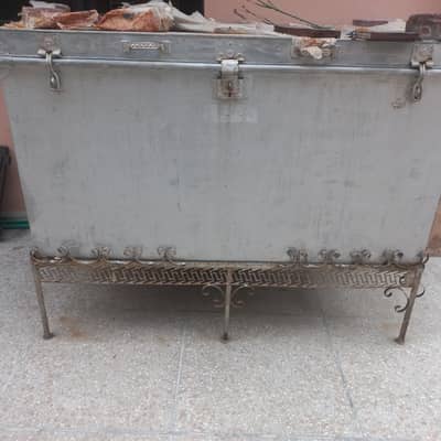 Heavy Iron Storage Trunk (Peti) with Stand | Large Size