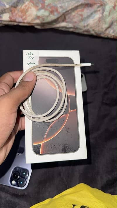 Apple iPhone 16 Pro