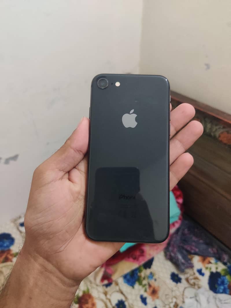 Apple iPhone 8 2