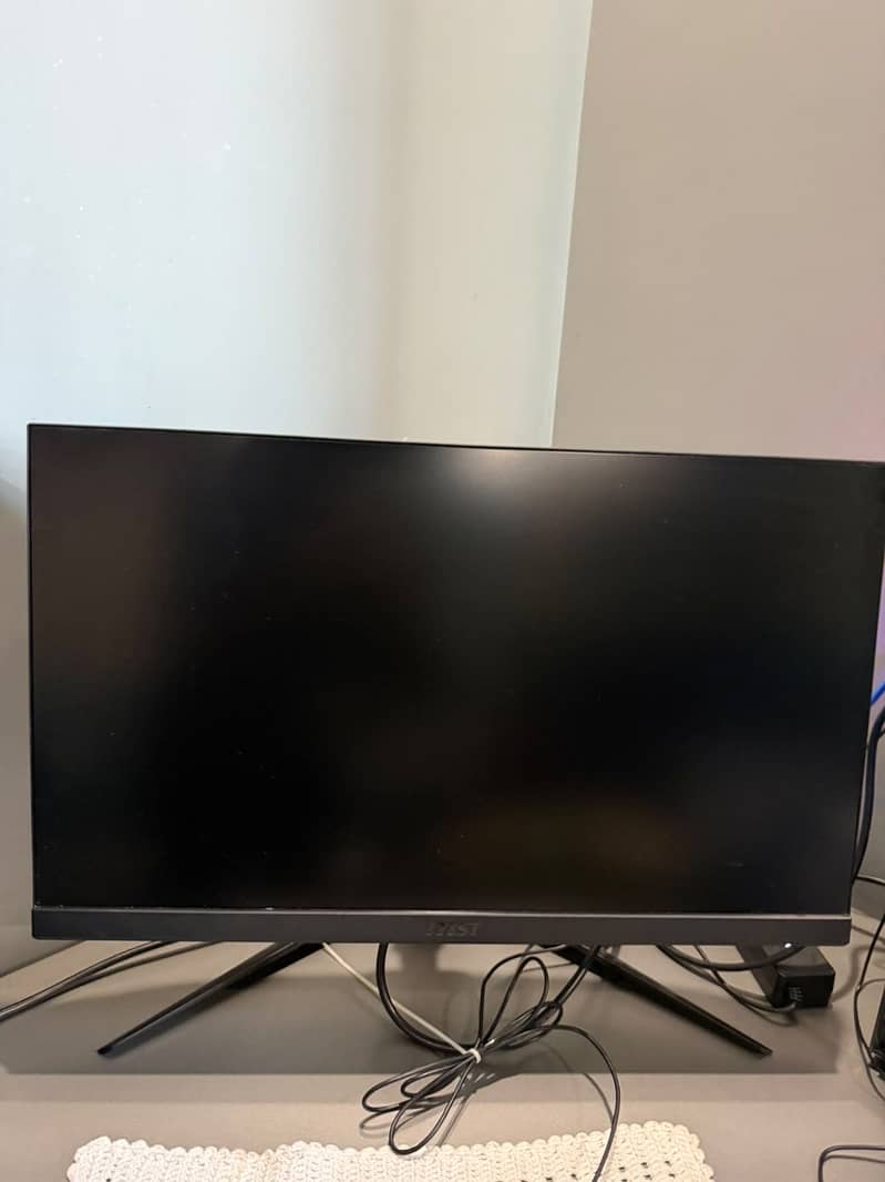 monitor 1