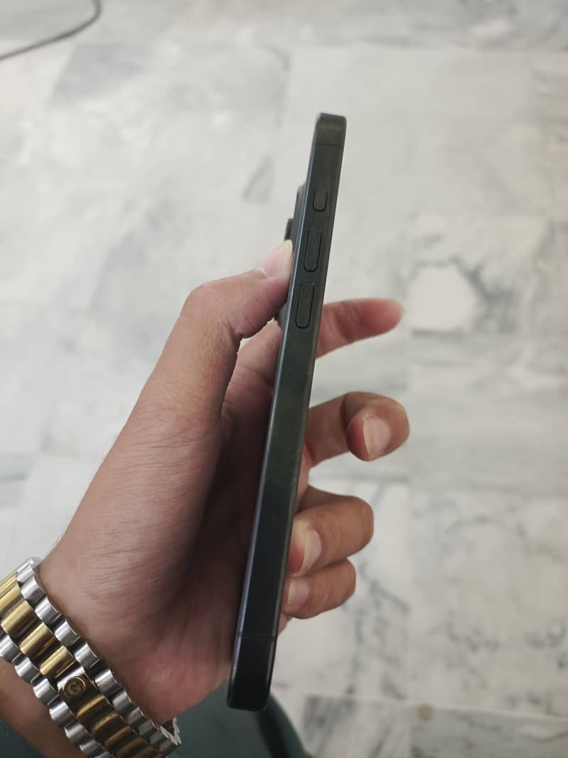 Iphone 15 pro 1