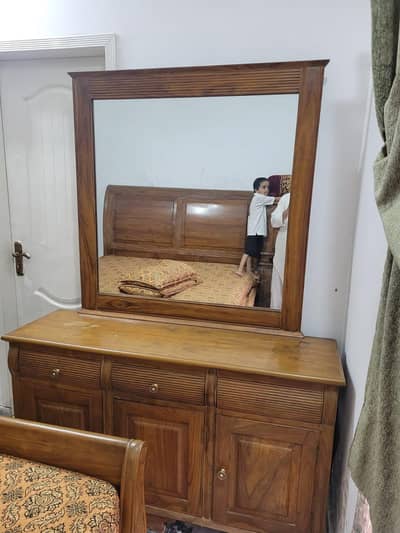 side table only and drasing