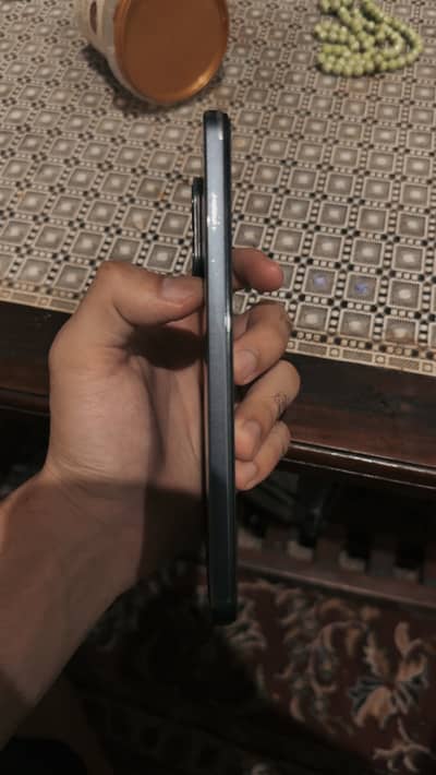 Vivo V60