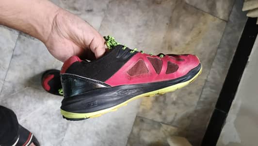 Li-Ning YUN Second Generation 'Red Black Yellow shoes, size (42.5eur)