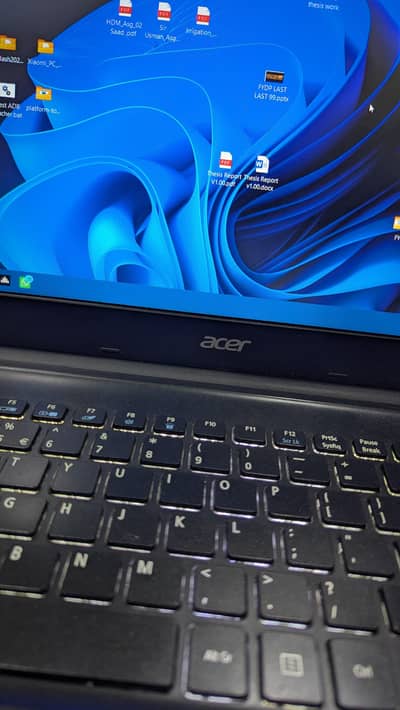 Acer travelmate p455 laptop mint condition. . heavy plus gaming use