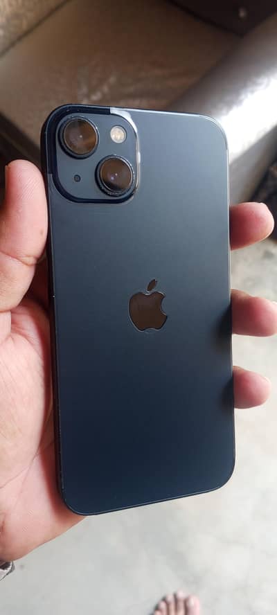 Apple iPhone 13