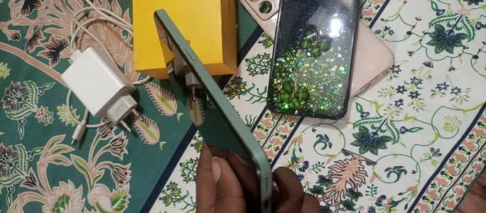real me25k  c35 10by10 condition argent sale for my Mobile