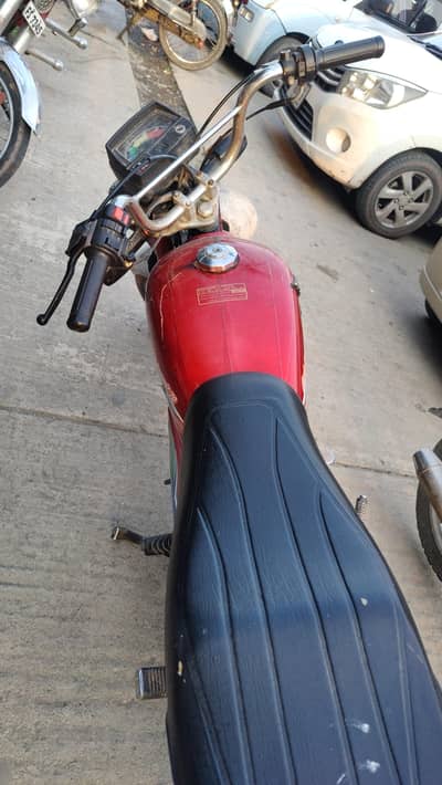 Honda Cd 70 urgent sale krna hai aj he 51k se kaam nhi duga