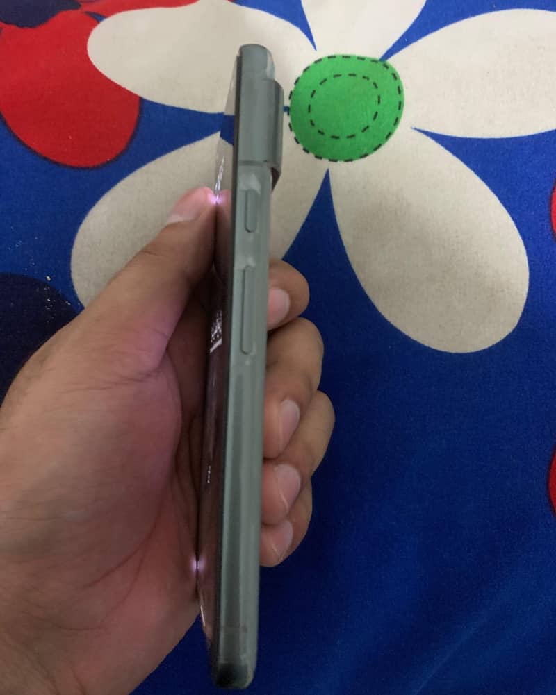 Google Pixel 8 5