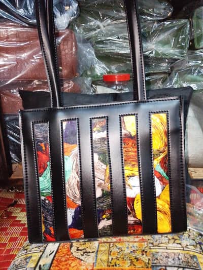 Strips bag for women