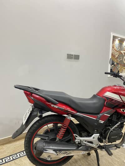 Honda cb150F