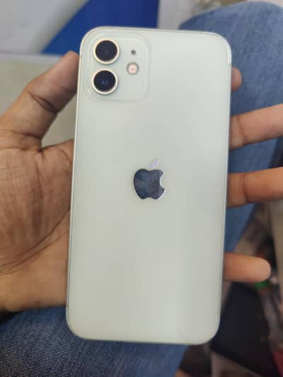 Apple iPhone 12