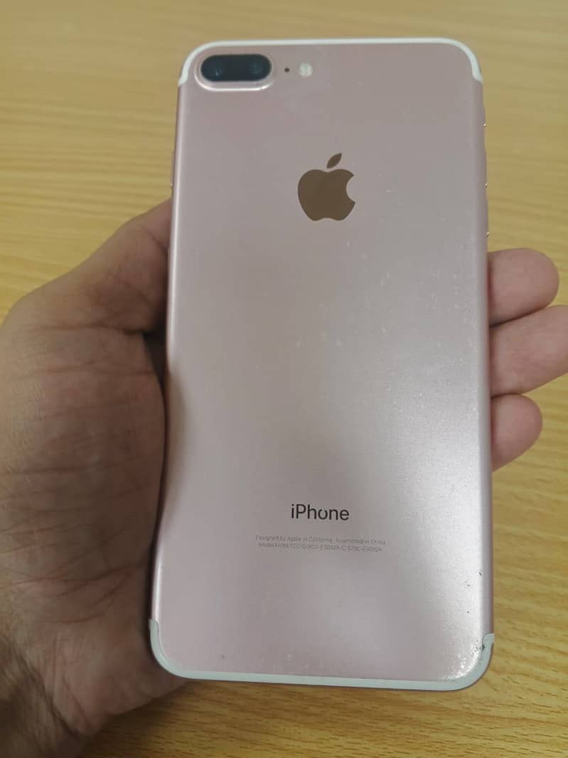 Apple iPhone 7 Plus 0