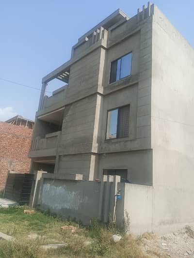 Prime Location Owner Build House For Sale In Lahore