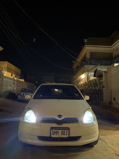 Toyota Vitz 2000