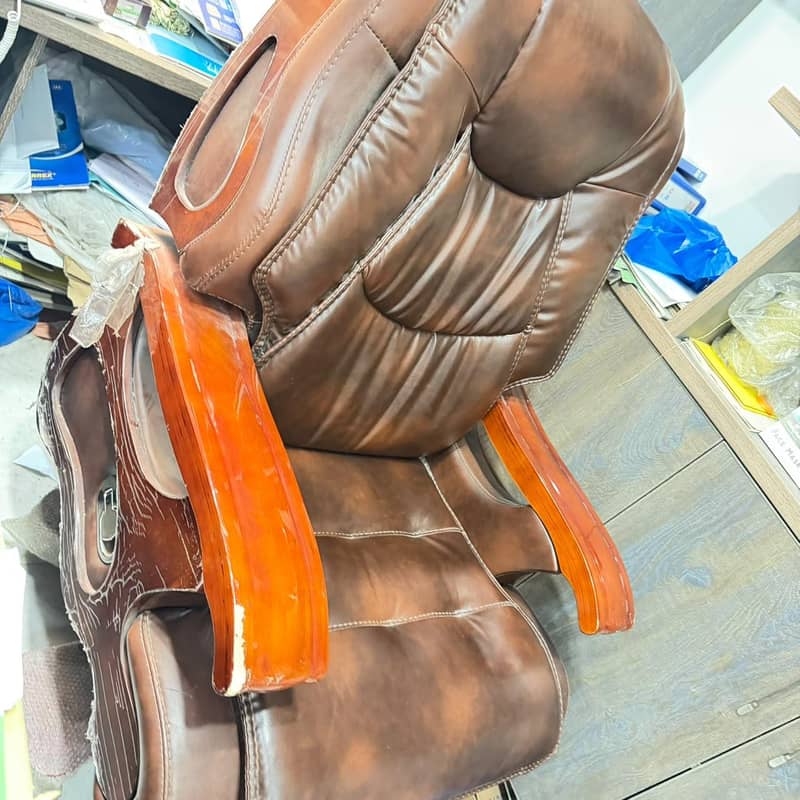 executive Chairs 6